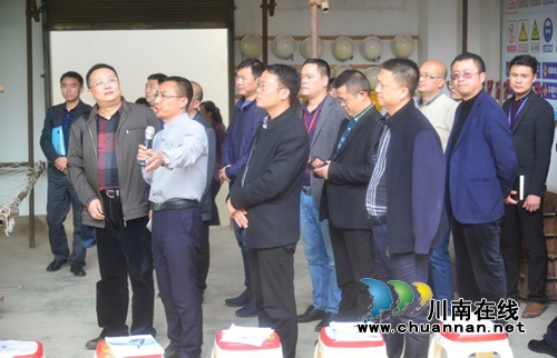 住建部调研泸县建校建筑劳务用工工作(图3)