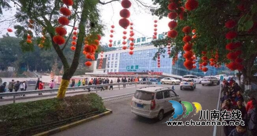西南医大附院：近万人就诊&nbsp;有序服务暖人心(图3)