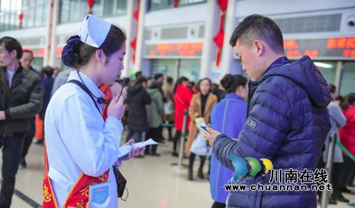 西南医大附院：近万人就诊&nbsp;有序服务暖人心(图7)