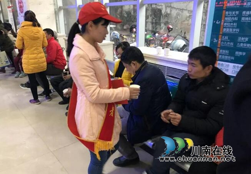西南医大附院：近万人就诊&nbsp;有序服务暖人心(图11)