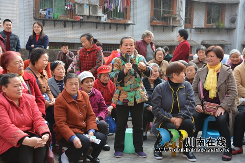 泸州：基层社会治理送“法礼”&nbsp;面对面解疑惑(图2)
