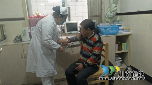 纳溪区中医医院持续发力健康扶贫