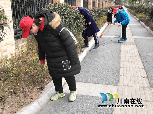 张坝街道匠心社区:小小志愿者 文明我出力(图1) 张坝街道匠心社区:小小志愿者 文明我出力(图1)