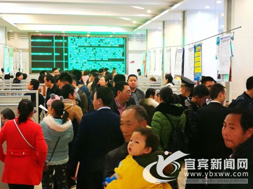 提供1063个岗位&nbsp;宜宾举行“三八”专场招聘会(图2)