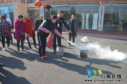 泸县玉蟾街道开展消防安全知识培训