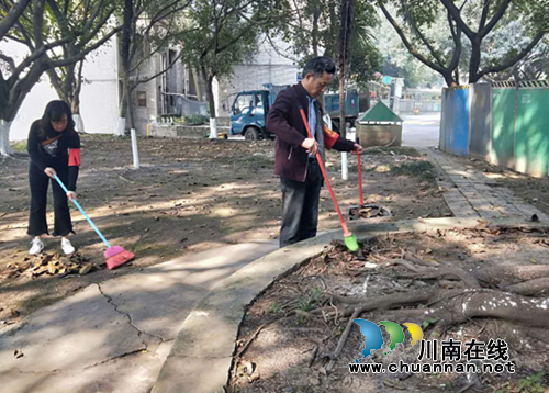 江阳区华阳街道华宜社区开展“志愿服务一小时”活动(图2)