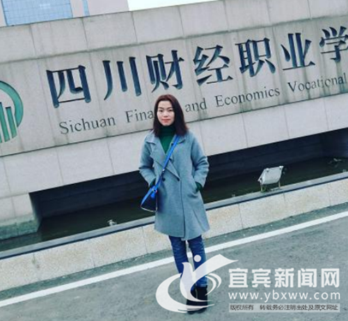 山东媳妇宜宾卖腊肉&nbsp;年售千万成“腊肉西施”(图1)