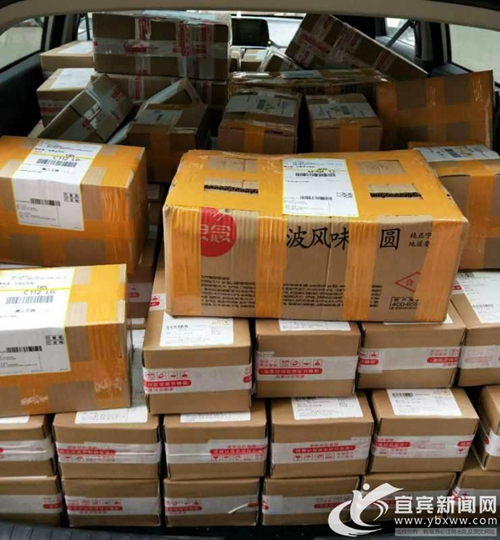 山东媳妇宜宾卖腊肉&nbsp;年售千万成“腊肉西施”(图3)