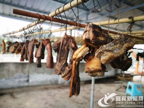 山东媳妇宜宾卖腊肉&nbsp;年售千万成“腊肉西施”(图6)