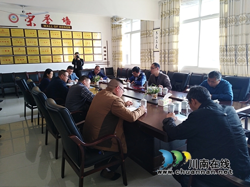 四川省教科院就教师队伍建设深入合江九支中学展开调研(图1) 四川省教科院就教师队伍建设深入合江九支中学展开调研(图1)