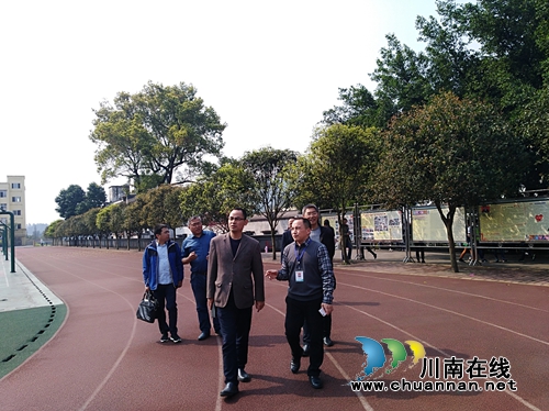 四川省教科院就教师队伍建设深入合江九支中学展开调研(图2) 四川省教科院就教师队伍建设深入合江九支中学展开调研(图2)