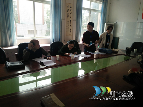 泸县联合检查组到太伏镇督导学校食品卫生安全、传染预防和控制工作(图1) 泸县联合检查组到太伏镇督导学校食品卫生安全、传染预防和控制工作(图1)