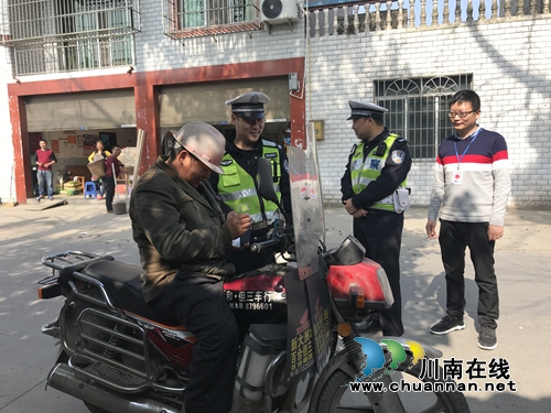 泸县百和镇开展道路交通“五统一、五联动”联合执法行动(图3) 泸县百和镇开展道路交通“五统一、五联动”联合执法行动(图3)