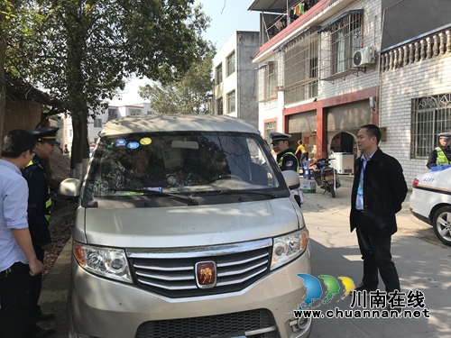 泸县百和镇开展道路交通“五统一、五联动”联合执法行动(图6) 泸县百和镇开展道路交通“五统一、五联动”联合执法行动(图6)