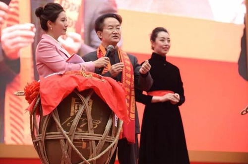 泸州老窖封藏大典:“关羽张飞赵云”都来了!(图12) 泸州老窖封藏大典:“关羽张飞赵云”都来了!(图12)