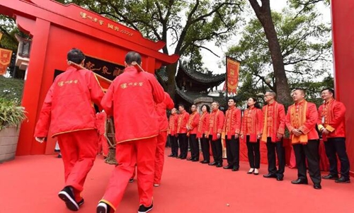 泸州老窖封藏大典:“关羽张飞赵云”都来了!(图27) 泸州老窖封藏大典:“关羽张飞赵云”都来了!(图27)