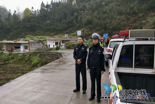 叙永县公安局圆满完成山地马拉松暨乌蒙花海彝王骑行挑战赛交通安保任务(图1) 叙永县公安局圆满完成山地马拉松暨乌蒙花海彝王骑行挑战赛交通安保任务(图1)