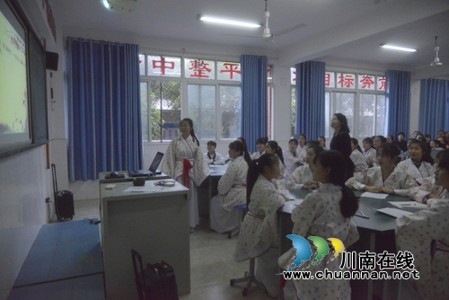 泸州市中职学校语文、学前教育教研联组活动暨教学视导工作在泸县建校进行(图2) 泸州市中职学校语文、学前教育教研联组活动暨教学视导工作在泸县建校进行(图2)
