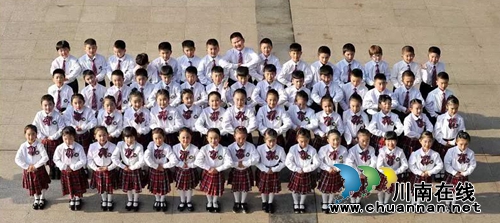 泸州梓小渔子溪吟诵团首登市级大舞台!(图4) 泸州梓小渔子溪吟诵团首登市级大舞台!(图4)