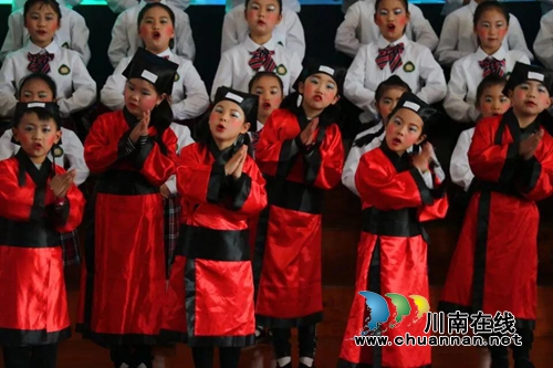 泸州梓小渔子溪吟诵团首登市级大舞台!(图7) 泸州梓小渔子溪吟诵团首登市级大舞台!(图7)