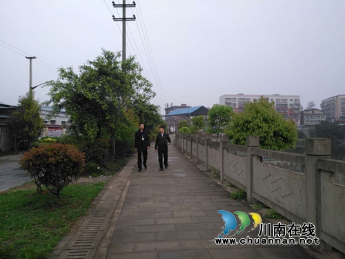 泸县司法局到司法所督导普法依法治理工作