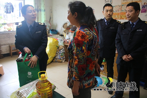 龙马潭区卫计监督执法大队党支部到莲花池街道开展帮扶慰问活动