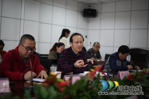 泸州市硬笔书法家协会:书艺引领,文艺惠民(图1) 泸州市硬笔书法家协会:书艺引领,文艺惠民(图1)