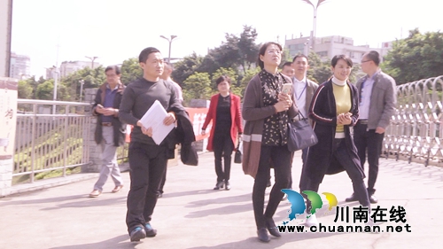 北京教育学院徐钦一行莅临泸州十八中开展安全调研工作(图1)