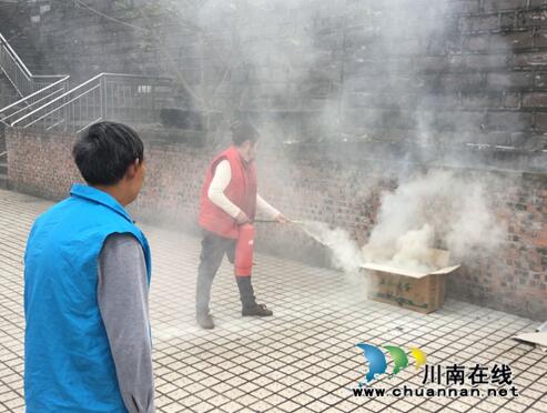江阳区北城街道濂溪路社区联合养老院组织消防安全活动(图2) 江阳区北城街道濂溪路社区联合养老院组织消防安全活动(图2)