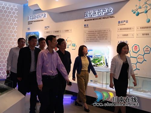 遵义人才工作考察团莅临泸州国家高新区考察(图2) 遵义人才工作考察团莅临泸州国家高新区考察(图2)