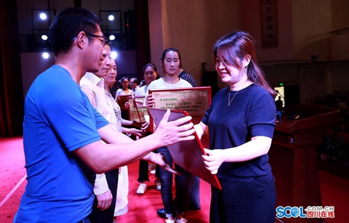 泸州10所学校成立“绿色小记者站”(图2)