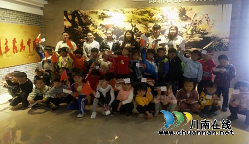 贵州盘州市双凤镇各学校开展让孩子争做时代新人“传承红色基因·清明祭英烈”系列活动(图19)