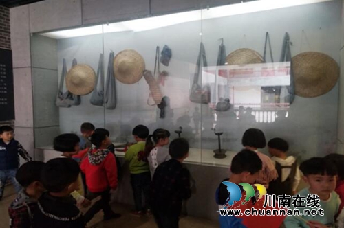 贵州盘州市双凤镇各学校开展让孩子争做时代新人“传承红色基因·清明祭英烈”系列活动(图20)