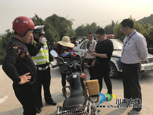 泸县立石镇开展道路交通“三联动”大检查(图1)