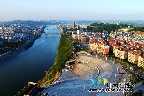 泸州：力争到2020年跻身“两千亿元俱乐部”