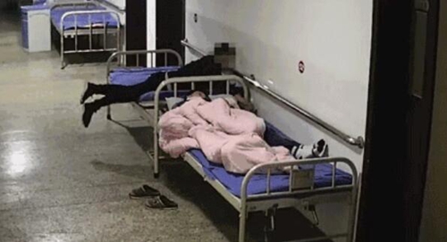 男子开车到叙永偷手机 称“医院手机太好偷”(图2) 男子开车到叙永偷手机 称“医院手机太好偷”(图2)