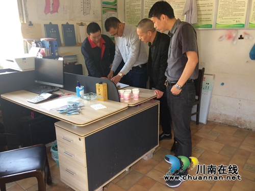 江阳区华阳街道开展食品安全检查(图1) 江阳区华阳街道开展食品安全检查(图1)