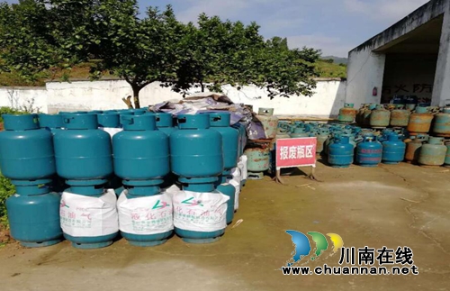 古蔺县住建局开展市政燃气安全专项检查行动(图1) 古蔺县住建局开展市政燃气安全专项检查行动(图1)