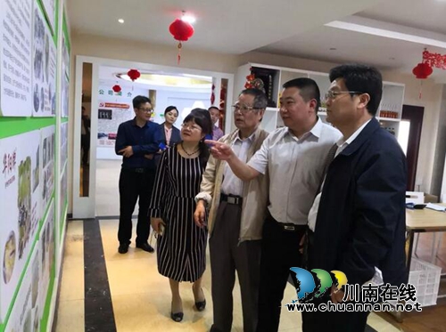 田亚东带队调研委员企业益康富硒生态牧业公司(图3) 田亚东带队调研委员企业益康富硒生态牧业公司(图3)