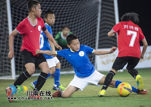 “谁是球王”激战正酣 体彩助阵快乐升级(图1) “谁是球王”激战正酣 体彩助阵快乐升级(图1)