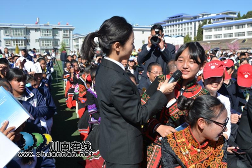 法治扶贫 江阳区法院普法宣讲“飞”进大凉山(图5) 法治扶贫 江阳区法院普法宣讲“飞”进大凉山(图5)