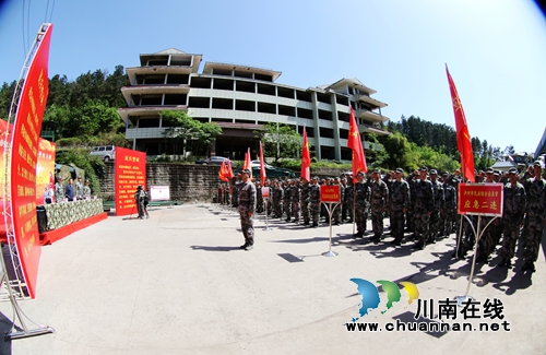 龙马潭举行民兵整组点验暨应急队伍开训动员会(图3) 龙马潭举行民兵整组点验暨应急队伍开训动员会(图3)