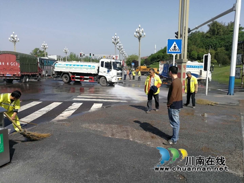 龙马潭区城管局扎实开展“国卫复审”市容环境专项整治行动(图3)