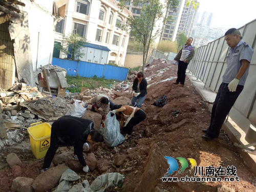 江阳区华阳街道开展市容环境专项整治(图2)