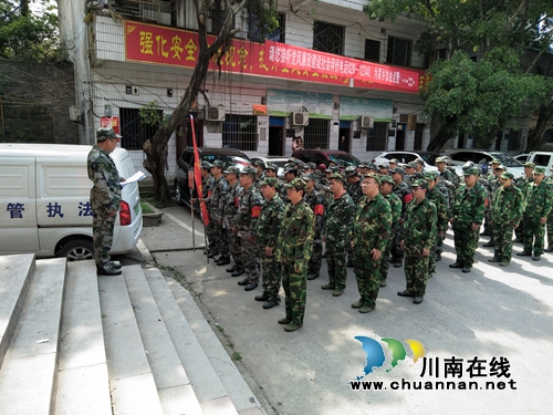 泸县人武部到立石镇开展基干民兵整组点验工作(图1)