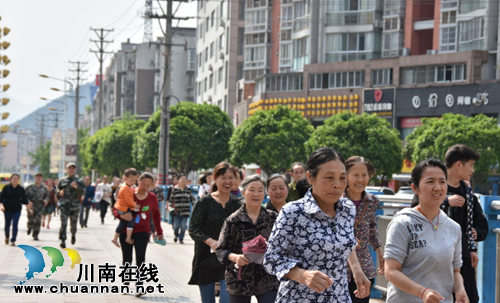 古蔺县开展2018年度防震减灾暨地质灾害应急演练(图2)