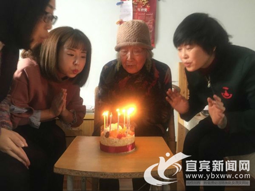 沟通侨情凝聚侨心&nbsp;宜宾滨江社区获国务院颁奖(图1)