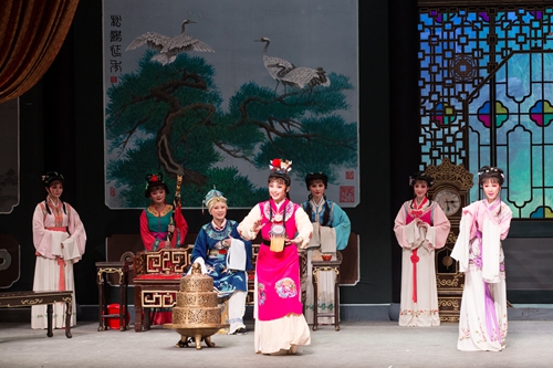 《红楼梦》60年长演不衰&nbsp;舞台传奇首登酒城(图3)