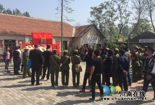 好消息！中国知青有自己的村庄了！(图17)