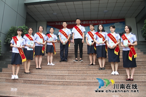 龙马潭区国、地税局联合开展税收宣传活动(图3)